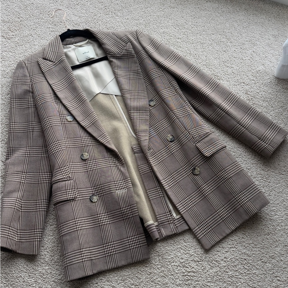 Wilfred Aritzia size 0 plaid blazer